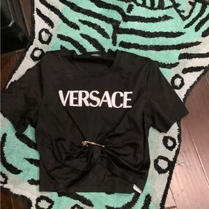 NWOT Versace Medusa Smiley Safety Pin Crop Tee in Black